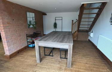 Modern 5BR Victorian Home in Liverpool - Foto 29