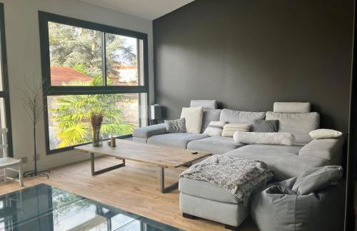 Maison Paris Salon Le Bourget, Stade de France, Aéroport CDG - Foto 14