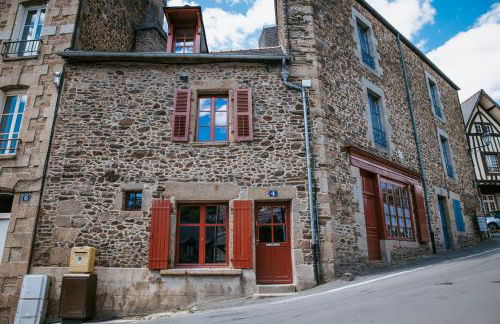maison quartier médiéval au pied du château FOUGERES - Foto 14