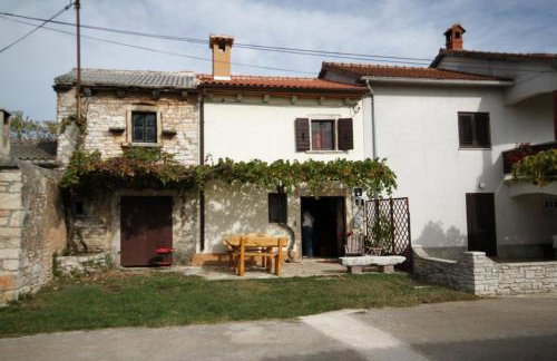 Holiday house with a parking space Celici, Central Istria - Sredisnja Istra - 7333 - Foto 1