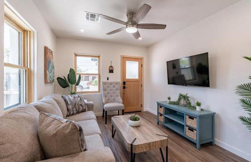 Downtown Bungalow -Duplex - EV Charger - Foto 31