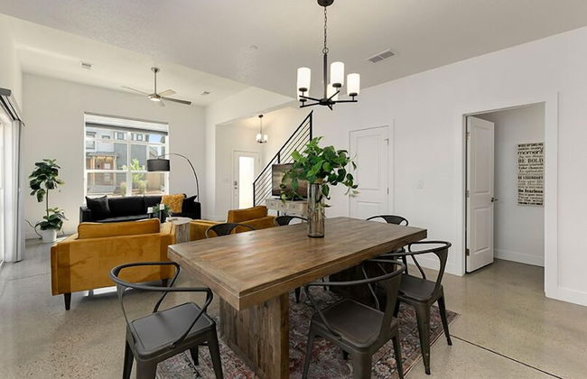 Gorgeous Townhome Steps From the Brewery District! - Foto 22