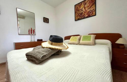 Almerimar Amplio Apartamento de 3 Habitaciones con Piscina, pista de padel, futbol y Garaje Cubierto para 2 Coches en Altas Entinas - Foto 10