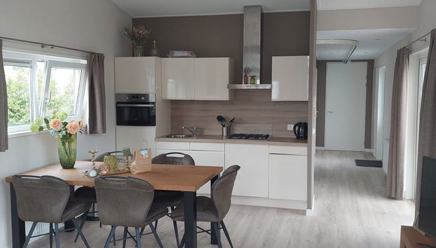 Pavilion MIVA 5 - Foto 3, Kitchen / Dining Room