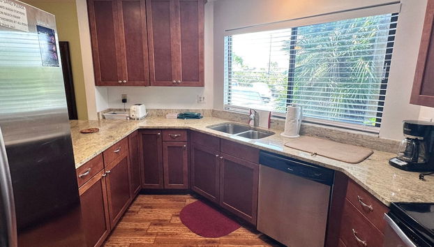 Sun-drenched Beachfront Oasis at Hibiscus Free Tix - Foto 3, Habitación