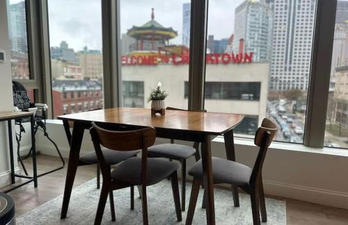 Upscale 2BR Condo with Gym & Parking near MGH & TUFTS - Foto 26