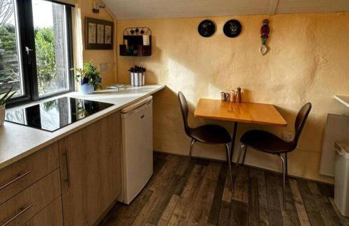 Little Linney - Sleeps 2 - Garden - Wifi - Parking - Photo 56