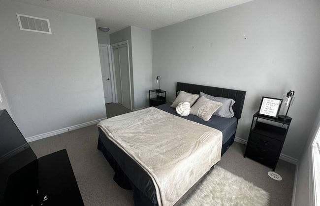 Cozy Whitby Retreat - 2 Bedroom Private House - Foto 2