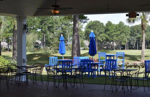 Brunswick Plantation Studio Home 407L with Onsite Golf Course and Pools studio - Foto 12