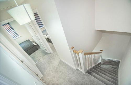 Solid Mirror Modern Riverside Home, Doncaster - Foto 25