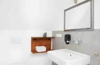 OLD PRINTING HOUSE - Modern I City I 2 Min HBF I E-Ladesäule - Foto 39