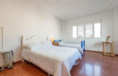 Amplia Casa Familiar con Calefacción, cerca de Sierra Nevada y Granada - Foto 46