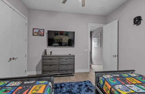 Luxury 6BR Villa w Pool & Cinema 4mi to Disney - Foto 63