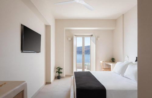 Yerma Suites Limeni - Photo 60
