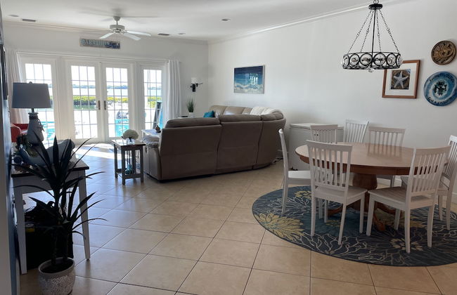 Waterfront Luxury Villa With Sunset Views And Boat Slip 3 Bedroom Townhouse by RedAwning - Photo 22