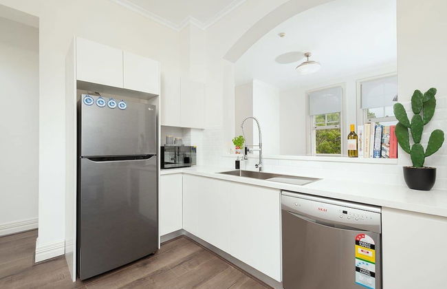 Stunning Sydney Home 8 - Photo 12