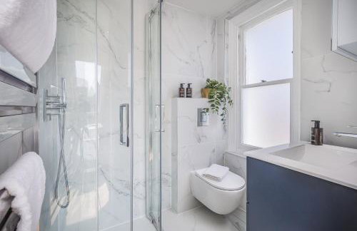 Bright 1 bedroom apartments near Farnham Castle - Photo 41