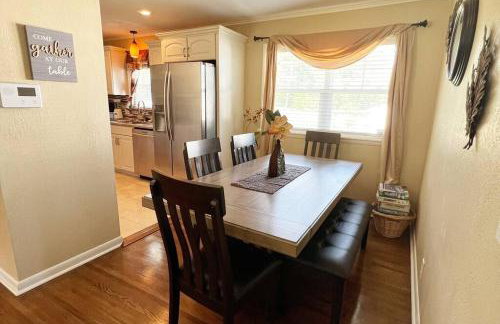 2 Bdrm Home with 3 beds mins from Casino - Photo 5