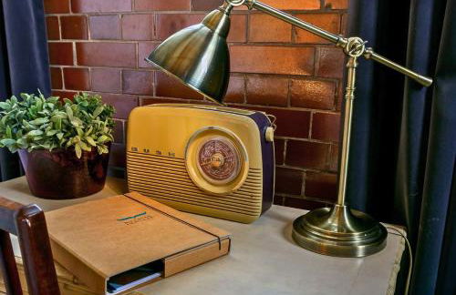 Betts (Private Ensuite room) at Bicester Heritage - Foto 7