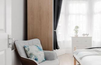 4 Bed House - Sleeps 8 - Garden Pets Wifi - Foto 17