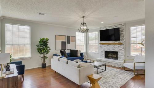 Amazing Modern Spacious Home with Pool - Foto 3