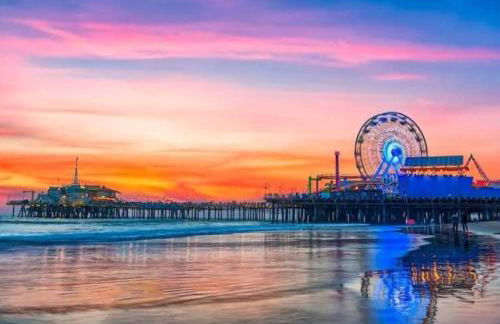 Modern Hollywood Home Sunset View & Free Parking - 10mins to Universal Studios - Foto 47