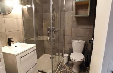 Les Obiones, vue latérale mer, Fort Mahon Plage, magnifique studio cabine 4p, avec balcon , parking privé gratuit, wifi, classé 2 étoiles, exposition plein sud en Baie de Somme - Foto 7