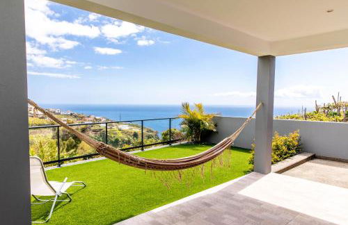 House - sleeps 3 free parking garden & jacuzzi - Foto 13