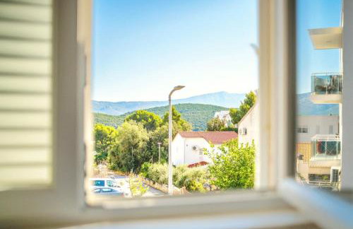 Violet Red Yellow Apartments - Foto 41