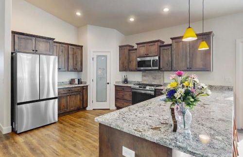 Under the Rye Sky New-Build Home Near Trails! - Foto 4