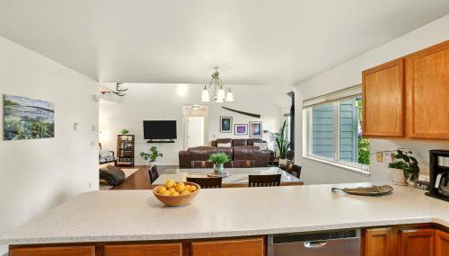 Coastal Place - BEST location in Downtown! - Foto 4