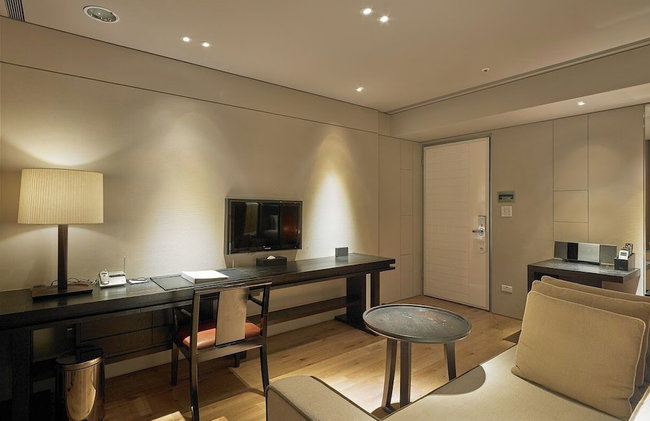 Gloria Residence - Photo 17