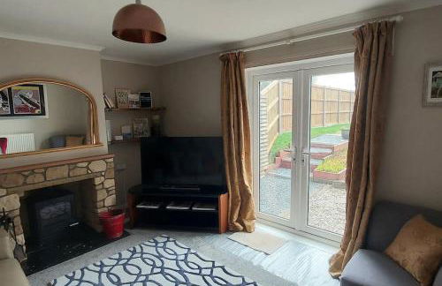 Norwich City, lovely 3 bed house, EV charger, garden with BBQ, free parking for 3 cars - Foto 10