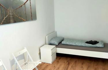 Leuna - Kurzzeitvermietungen direkt bei den Leunawerken, 2-3 Schlafzimmer - Foto 1