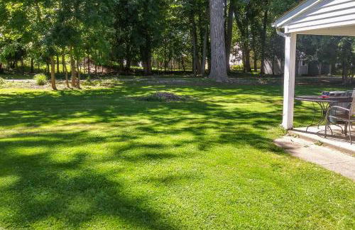 Eastlake Home with Patio Less Than 1 Mi to Lake Erie! - Foto 22