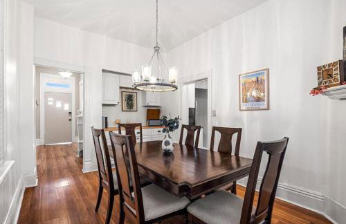 The Ultimate Fan's Retreat 5BR near all the Action - Foto 8