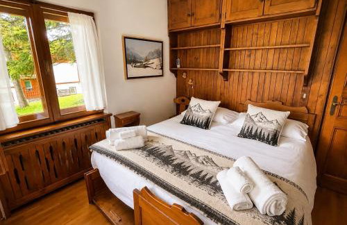 Exclusive Central Chalet, 5 min Sky Slopes, Garage - Foto 8
