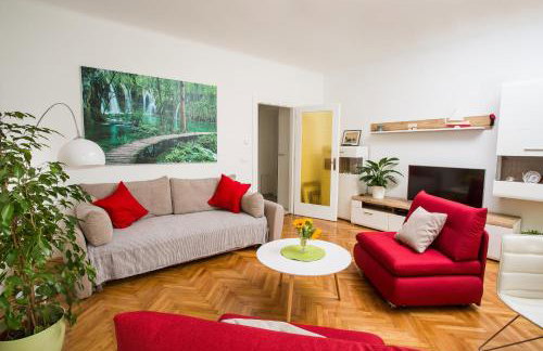 Apartman Zagreb Mandić - Photo 1