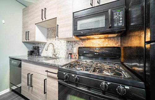 Little Italy Gem Close to CWRU, Cleveland Clinic & Top Restaurants w King Bed - Foto 11