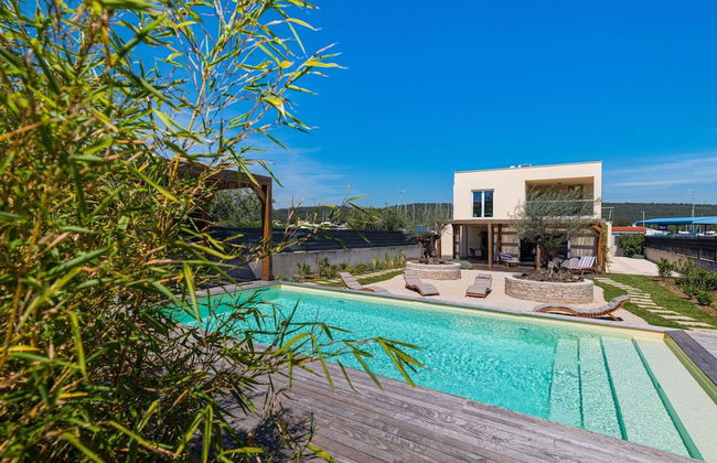 Nice Villa With Private Pool, Fenced Garden, Roofed Terrace, Near the Beach - Foto 18