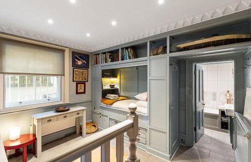 Elegant Highgate Garden Retreat - Photo 25