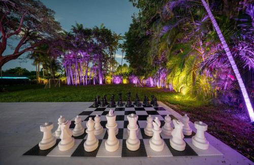 Luxury Villa Azure with Heated Pool 20 minutes to Beach - Foto 66