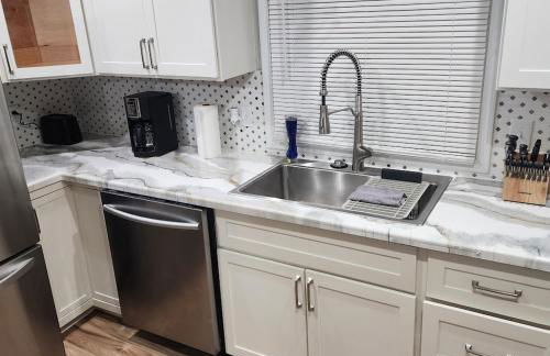 Midtown Get Away - Photo 21