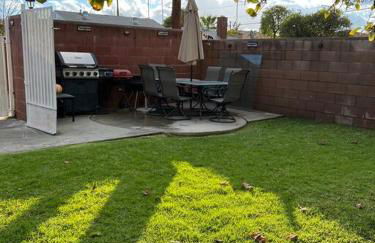 Vacation Rental w Pool &Garden 6 Guests near CSUN - Foto 45