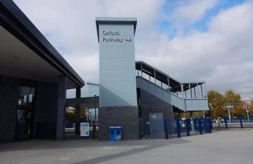 Swan Cottage, 5-Bedroom, Canal View, River, Private gardens, Free Parking's, WiFi, Oxford - Photo 27