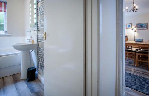 Garden Cottage - 2 Bedroom Cottage - Penally - Photo 48