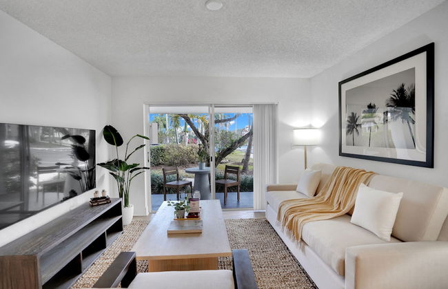 Dharma Home Suites Dania Beach at Sheridan Ocean Club - Photo 18