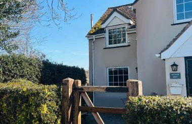 Dolmans Retreat - Photo 1