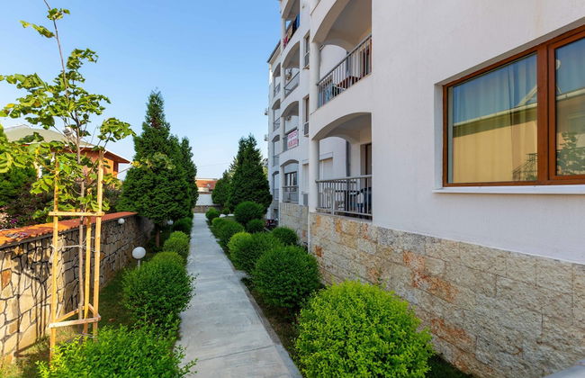 Apartment in Vista Del Mar - Photo 26