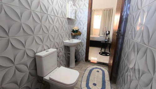 Casa Agradável, Arejada, Espaçosa, Perto de Tudo - Foto 3